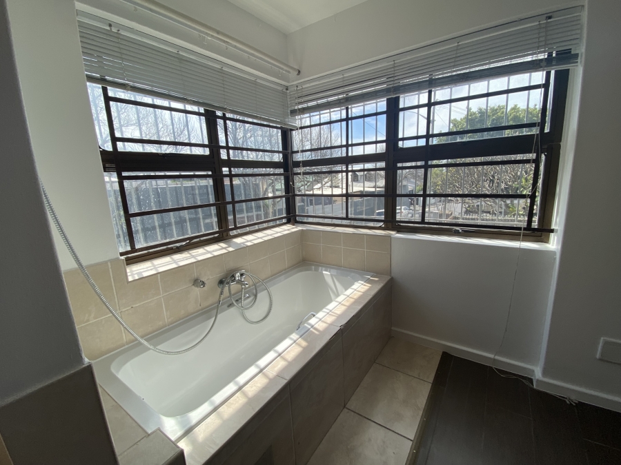 To Let 1 Bedroom Property for Rent in Observatory Western Cape